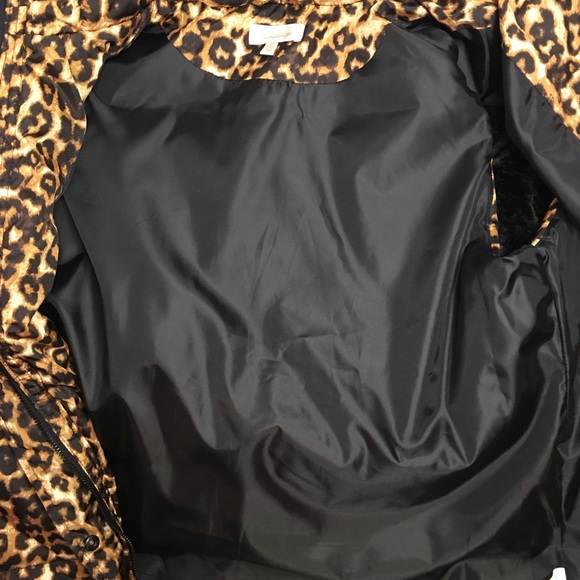 Size 14 Animal print outerwear vest. Quilted style vest. NWOT - Picture 11 of 12